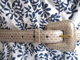 Beige Taupe Genuine Snakeskin Belt and Buckle Womens Large Vintage Taiwan ROC - $23.74