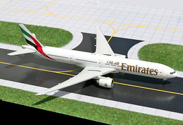 Emirates Boeing 777-300ER A6-ECG Gemini Jets GJUAE895 Scale 1:400 RARE - £62.86 GBP