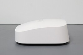 eero Pro 6E Tri-Band AXE5400 Wi-Fi 6E Mesh Router - White image 4