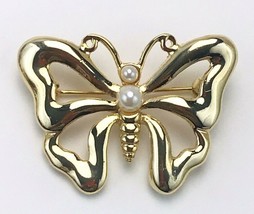 Vintage AAI Gold Tone Faux Pearl Butterfly Brooch Scatter Pin - $13.86