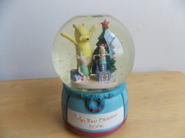 Disney Classic Pooh Baby’s First Christmas 2006 Musical Snowglobe  - £43.96 GBP