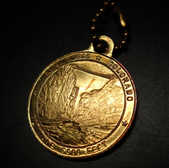 Royal Gorge Colorado Suspension Bridge Key Chain Dedicated 1929 Gold Color Metal - $6.99