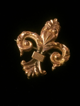 Vintage 30s Gold Plated Fleur De Lis Brooch/Pendant - £24.03 GBP