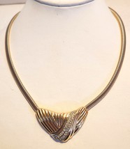 TRIFARI Choker Necklace Gold Tone Omega Chain Crystal Rhinestones 18&quot; Long - £58.97 GBP