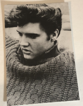 Elvis Presley Postcard Elvis In Sweater Black And White - £2.73 GBP