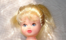 Barbie little sister Kelly vintage friend with blond hair and heart shaped mouth - £6.38 GBP