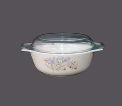 Pyrex Blue Iris 1-qt covered casserole dish with domed lid made in England. - £57.28 GBP
