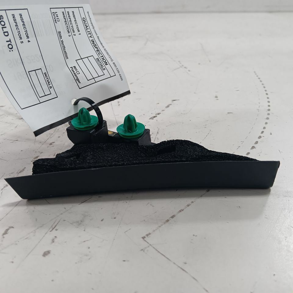 Kia Optima Passenger Right Rear Window Trim 2020 2019 2018 2017 - $19.94