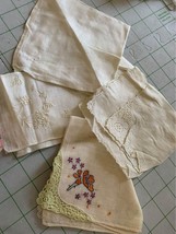 Vintage Hankies Set #5H - $10.37