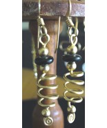 Wire sculpture 12/20 GF Earrings  - $224.64 MXN