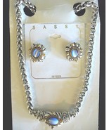 Cats Eye Fashion Necklace and Earring Set in Silver and Gold - $21.84 CAD