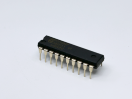 PCF8584P Philips I2C-Bus Controller IC Parallel Interface PDIP-20 - $128.04 MXN