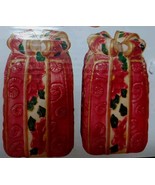 New World Bazaars Christmas Present  Ceramic Salt &amp; Pepper Shakers  Pair... - $110.56 MXN