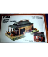 HO TRAIN - Tyco Structure  HO Trains  Lighted Freight Station - $20.00