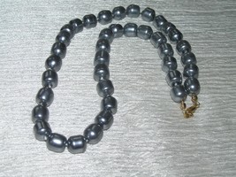 Estate Handknotted Dub Gray Pearlescent Faux Pearl Glass Bead Necklace – goldton - £8.12 GBP