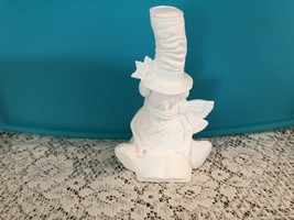 S2 - Snowman Reading a Book Ceramic Bisque Ready-to-Paint - £3.56 GBP