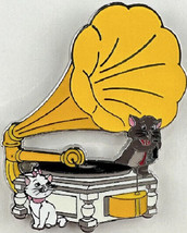 Disney Cats Aristocats White Kitten Marie &amp; Grey Kitten Berlioz Victrola... - £9.32 GBP