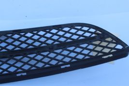 2006-2008 E90 BMW 325i 328i 330i FRONT BUMPER LOWER CENTER GRILLE MESH M387 image 9