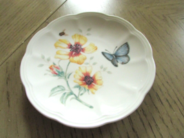 Lenox Butterfly Meadow Dessert Party Plate 6.5&quot; Blue Butterfly Yellow Fl... - £7.74 GBP