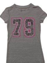 Energy Graphic Tee Top Women&#39;s Juniors NWT Size M Gray Pink Number 79 - $17.82