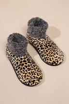 Beige Leopard Print Anti Skid Warm Slipper Socks - $47.57 MXN