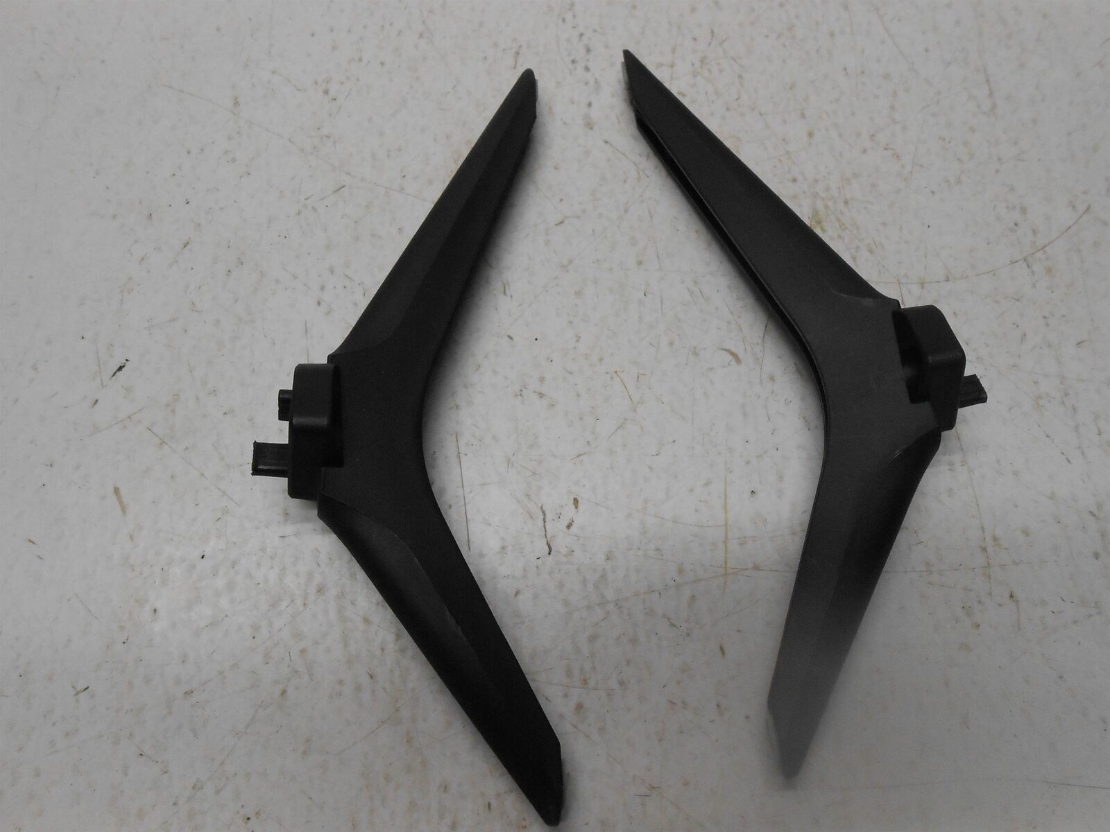 Hisense 58R6E3 TV STAND FEET legs - $29.99