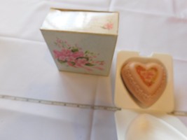 Avon A Token of Love Three Special Occasion Fragranced Soaps Heart Soap NOS - £12.09 GBP