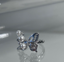 Niche design Butterfly pearl titanium steel ring female ins fashion no fading - £15.29 GBP