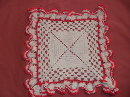 Square crochet doily vintage with red edging on white - £8.99 GBP