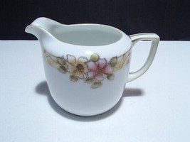 Vintage Nippon Small Decorated Creamer ~ check it out ~ other writing on bottom? - £1.57 GBP