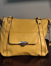 Steve Madden -YELLOW CROSSBODY/SHOULDER BAG WITH SILLVER CHAIN STRAP - €16,06 EUR