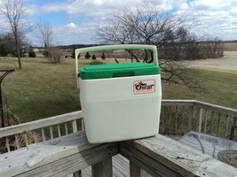 Vintage Coleman Oscar 16 Quart Cooler 5274 - Green &amp; White - Perfect for Drinks! - £33.15 GBP