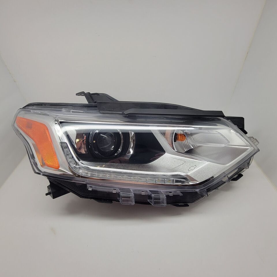 CHEVROLET TRAVERSE CHEVY 2018 2019 2020  RIGHT RH HID XENON HEADLIGHT OE... - $696.60