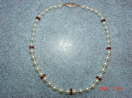 Swarovski Cream Pearl Necklace with Ruby accent rondelles - £23.48 GBP