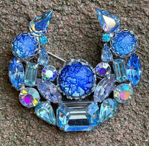 Weiss Signed Blue Venetian Art Glass Cabochon AB Vintage Estate Brooch Pin - £119.47 GBP