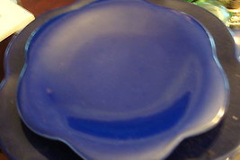 Maryse Boxer scalloped plate 8 1/2&quot; (flower shaped) solid blue[*12] - £35.61 GBP