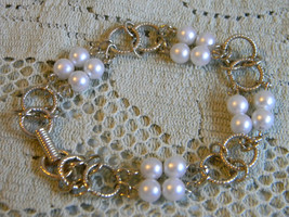 Vintage Signed Goldette Ny   Goldtone Round Link And Faux Pearls Bracelet   7 &quot; - £35.97 GBP
