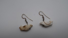 Vintage Carved Bird Shell Sterling Silver Dangle Earrings 3cm - $19.80