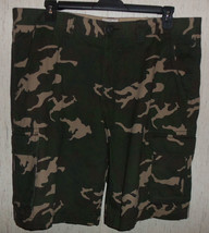 Nwt Mens St. John&#39;s Bay &quot;Legacy&quot; Camouflage Cargo Shorts Size 40 - £22.38 GBP