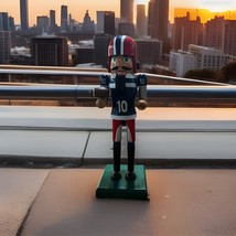 Limited Edition Football Player Nutcracker - Collection 2010 American 14... - $364.28 MXN