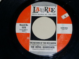 The Royal Guardsmen Return Of The Red Baron Vintage 45 Rpm Phonograph Record - £15.17 GBP