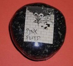 Pink Floyd The Wall Paperweight Novelty Rock Vintage - £14.87 GBP