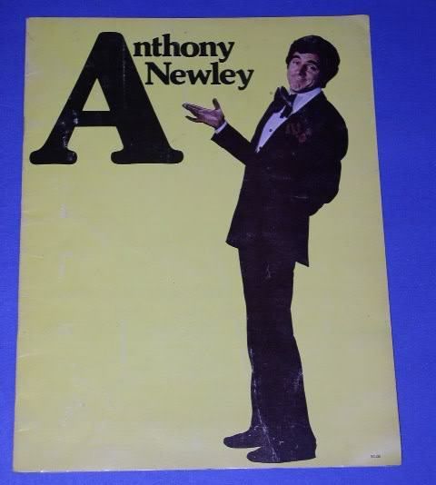 ANTHONY NEWLEY CONCERT TOUR PROGRAM BURT BACHARACH - $24.99