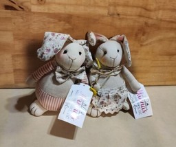 Bunny Hanna&#39;s Handiworks Set Of 2 Bunny Sitters Floral Accents Bendable Ears - £5.30 GBP