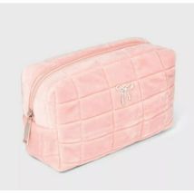 Wild Fable Quilted Bow Bag with Clips & Claw Hair Clips Set 4pc - $208.09 MXN Wild Fable Quilted Bow Bag with Clips & Claw Hair Clips Set 4pc - $208.09 MXN