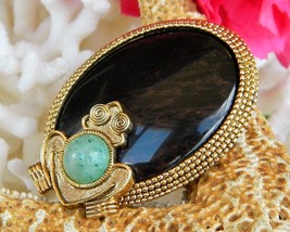 Vintage Frog Toad Brooch Pin Polished Stone Cabochon Gold Tone Frame - $27.95