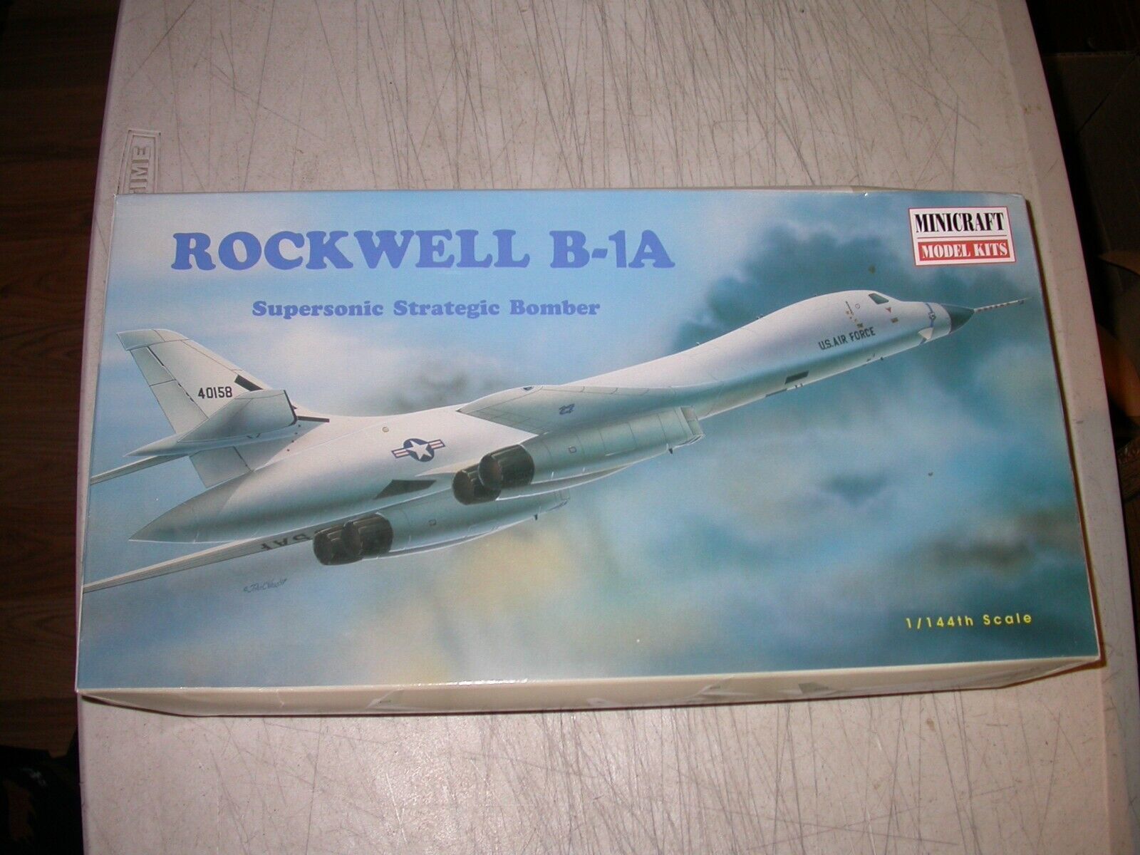 Minicraft Model Kit 11606 Rockwell B-1A Supersonic Bomber Aircraft  1/1444 NIOB - $19.99