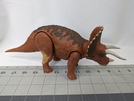 Jurassic World Roarivores Triceratops Dinosaur Figure Mattel 2017 Works - £7.37 GBP