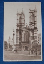 B + W Photo Postcard vtg WEST FRONT, WESTMINISTER ABBEY, LONDON unposted - $5.99