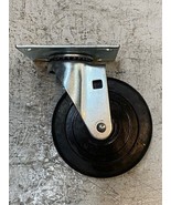 Rubbermaid FG4402L10000 Caster Kit Fits Tilt Trucks 1315  - $691.84 MXN